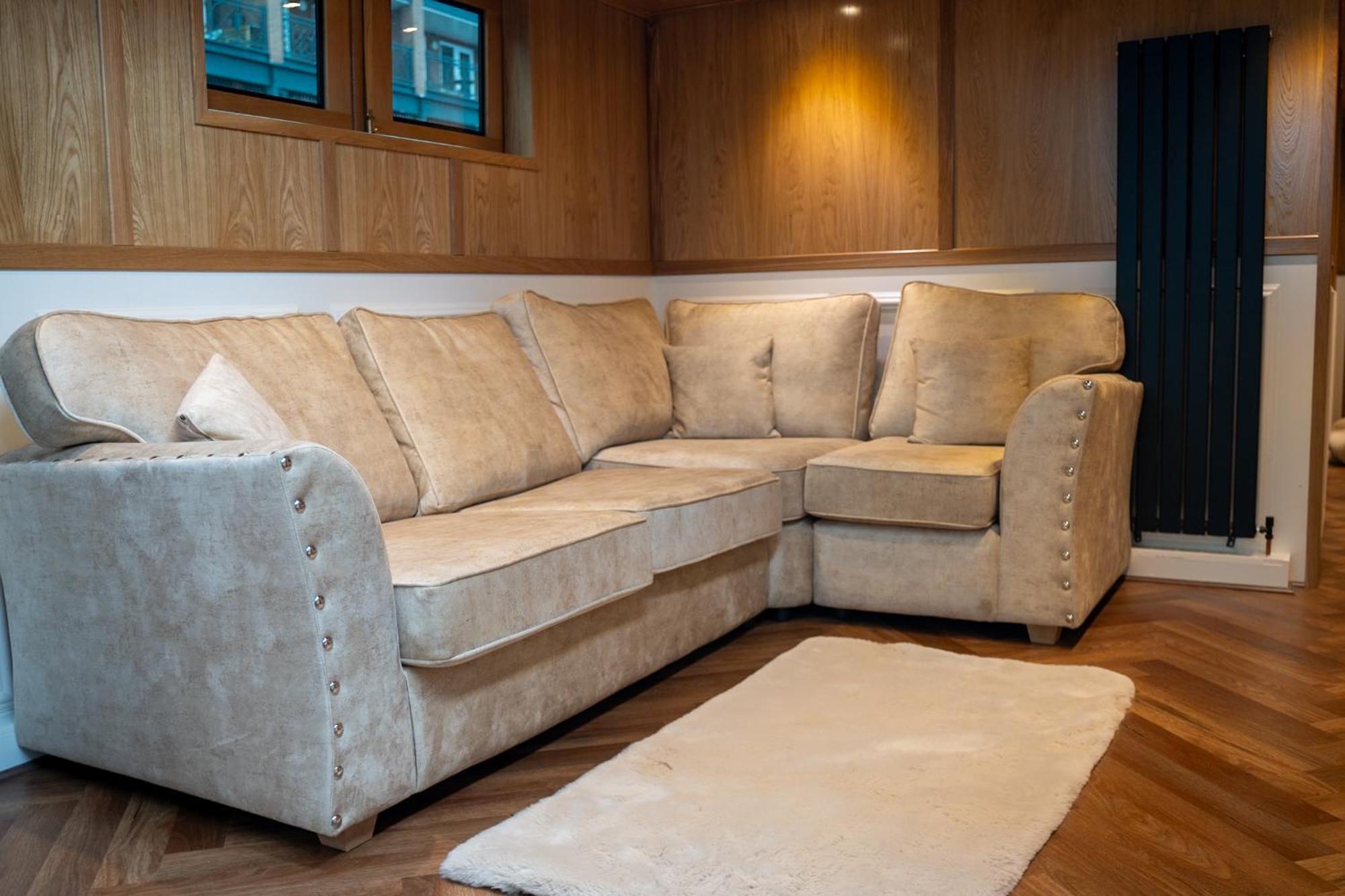 Botel Lady Petra 2 Bedroom Luxury Barge